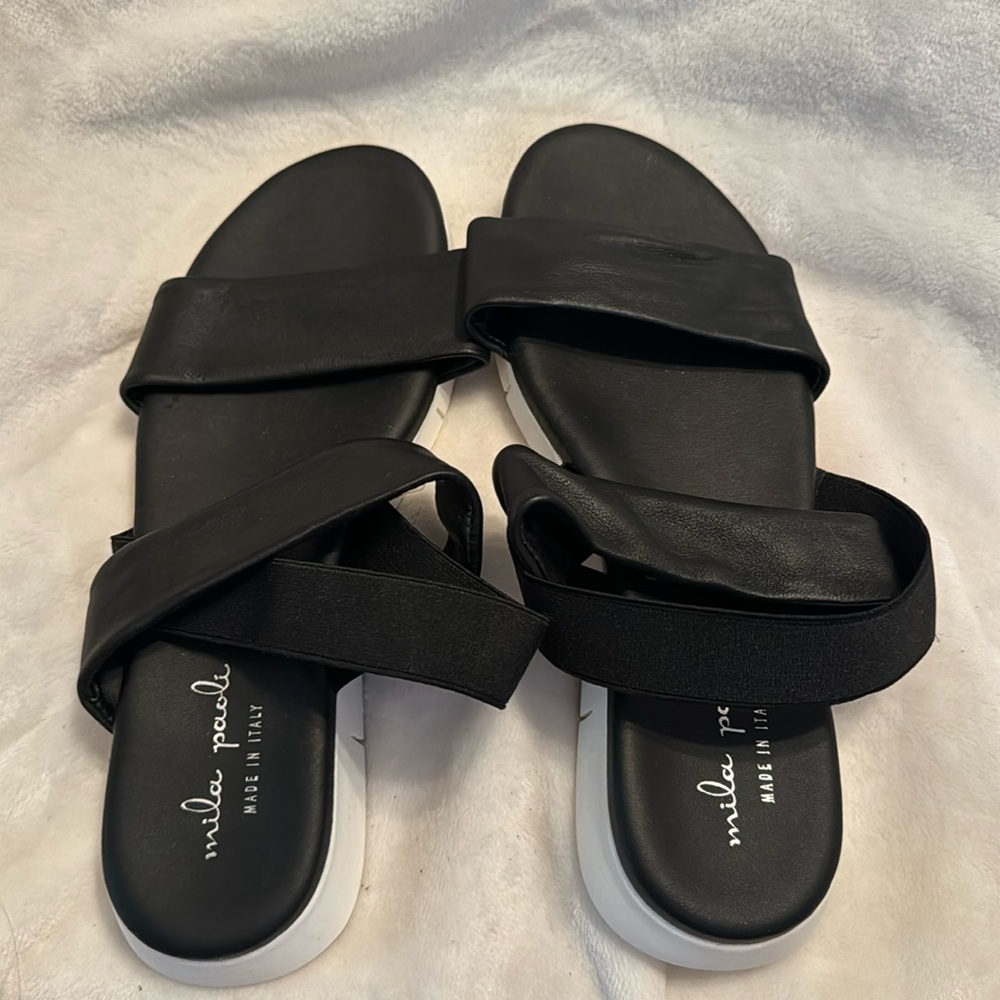 Size 8 II Mila Paoli II NEW